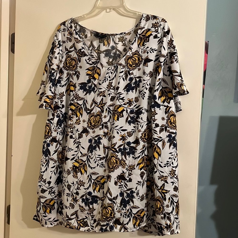 Liz Claiborne 3X floral blouse